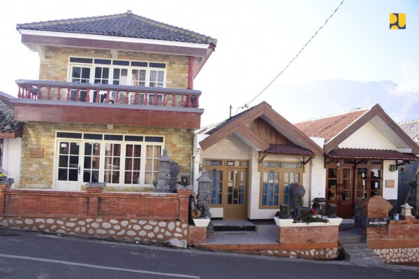 PUPR Rehabilitasi 310 Rumah Warga di Kawasan Bromo Menjadi Homestay